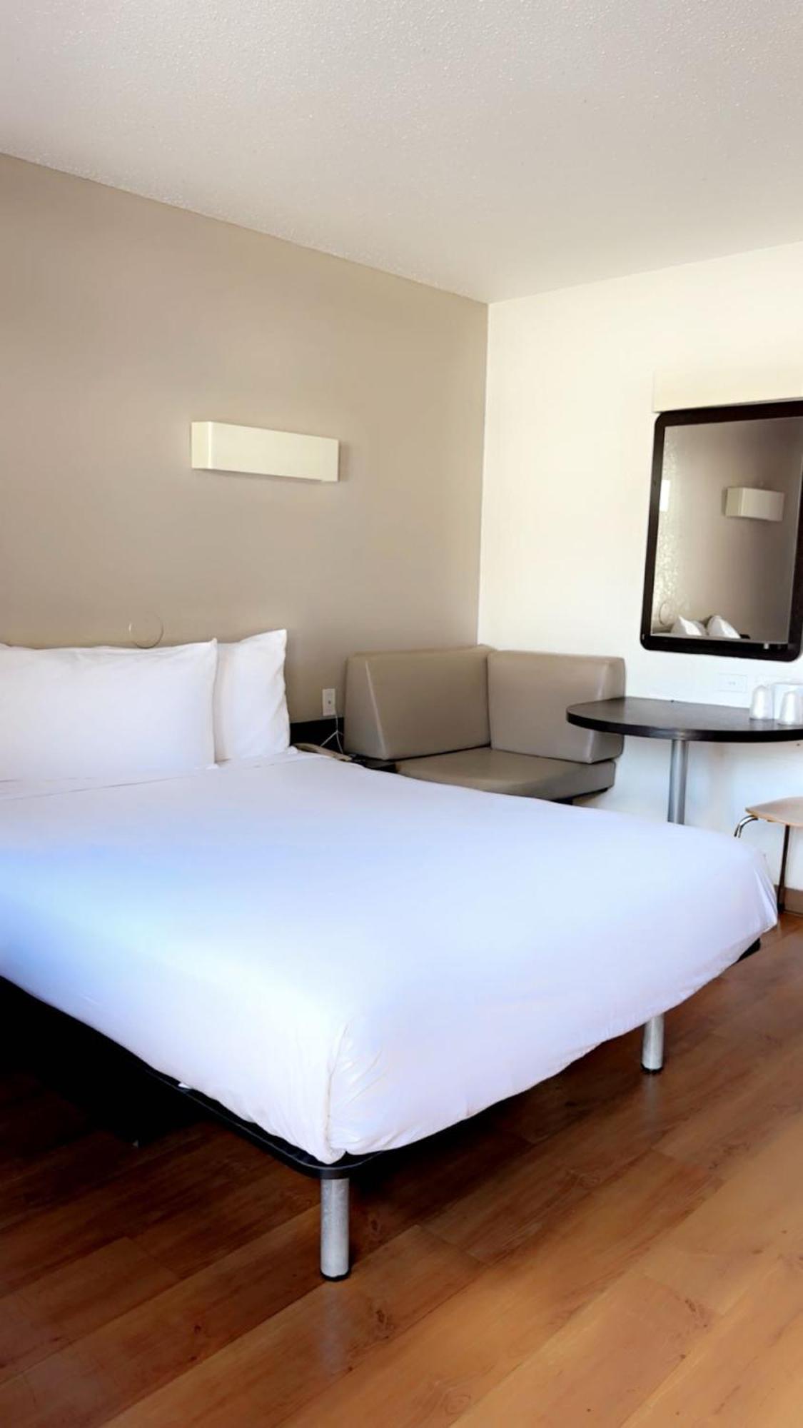 Park Inn By Radisson, Santa Rosa South Екстер'єр фото